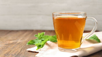 Borsmenta tea torokfájás ellen