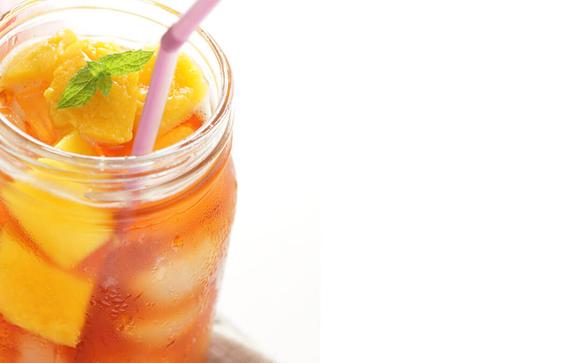 Mangós-narancsos házi jeges tea